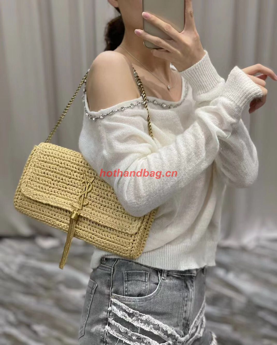 SAINT LAUREN KATE 99 CHAIN BAG WITH TASSEL IN RAFFIA Y664276 apricot SAINT LAUREN KATE 99 CHAIN BAG WITH TASSEL IN RAFFIA Y664276 apricot