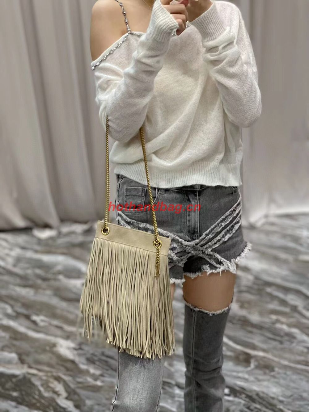 SAINT LAURENT SMALL CHAIN BAG IN LIGHT SUEDE WITH FRINGES 683378 GRAY SAINT LAURENT SMALL CHAIN BAG IN LIGHT SUEDE WITH FRINGES 683378 GRAY