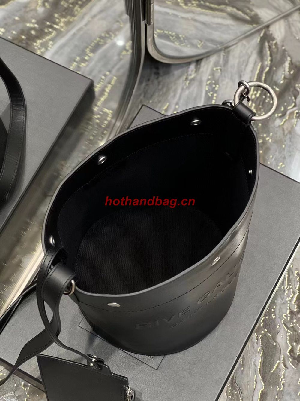 SAINT LAUREN RIVE GAUCHE BUCKET BAG IN SMOOTH LEATHER Y689299A black SAINT LAUREN RIVE GAUCHE BUCKET BAG IN SMOOTH LEATHER Y689299A black