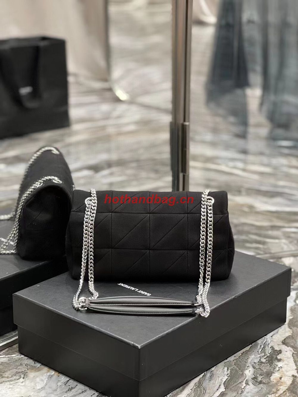 SAINT LAURENT JAMIE MEDIUM CHAIN BAG CARRE RIVE GAUCHE IN LAMBSKIN AND SUEDE 515821 black SAINT LAURENT JAMIE MEDIUM CHAIN BAG CARRE RIVE GAUCHE IN LAMBSKIN AND SUEDE 515821 black