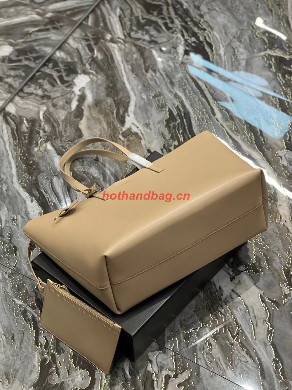 SAINT LAURENT SHOPPING SAINT LAURENT E/W IN SUPPLE LEATHER 600281 TAUPE SAINT LAURENT SHOPPING SAINT LAURENT E/W IN SUPPLE LEATHER 600281 TAUPE