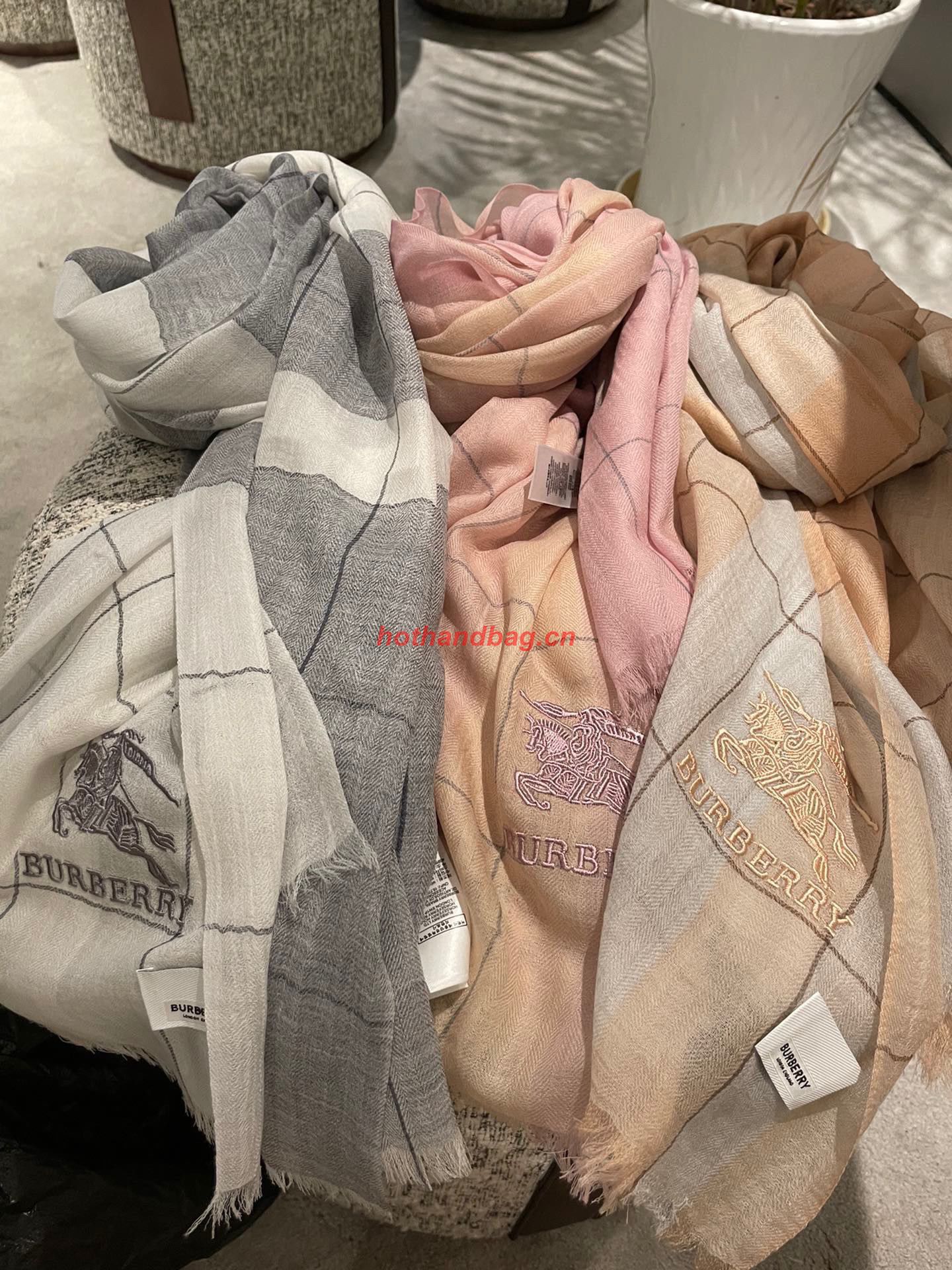 Burberry Wool Scarf BB6320 Pink Burberry Wool Scarf BB6320 Pink
