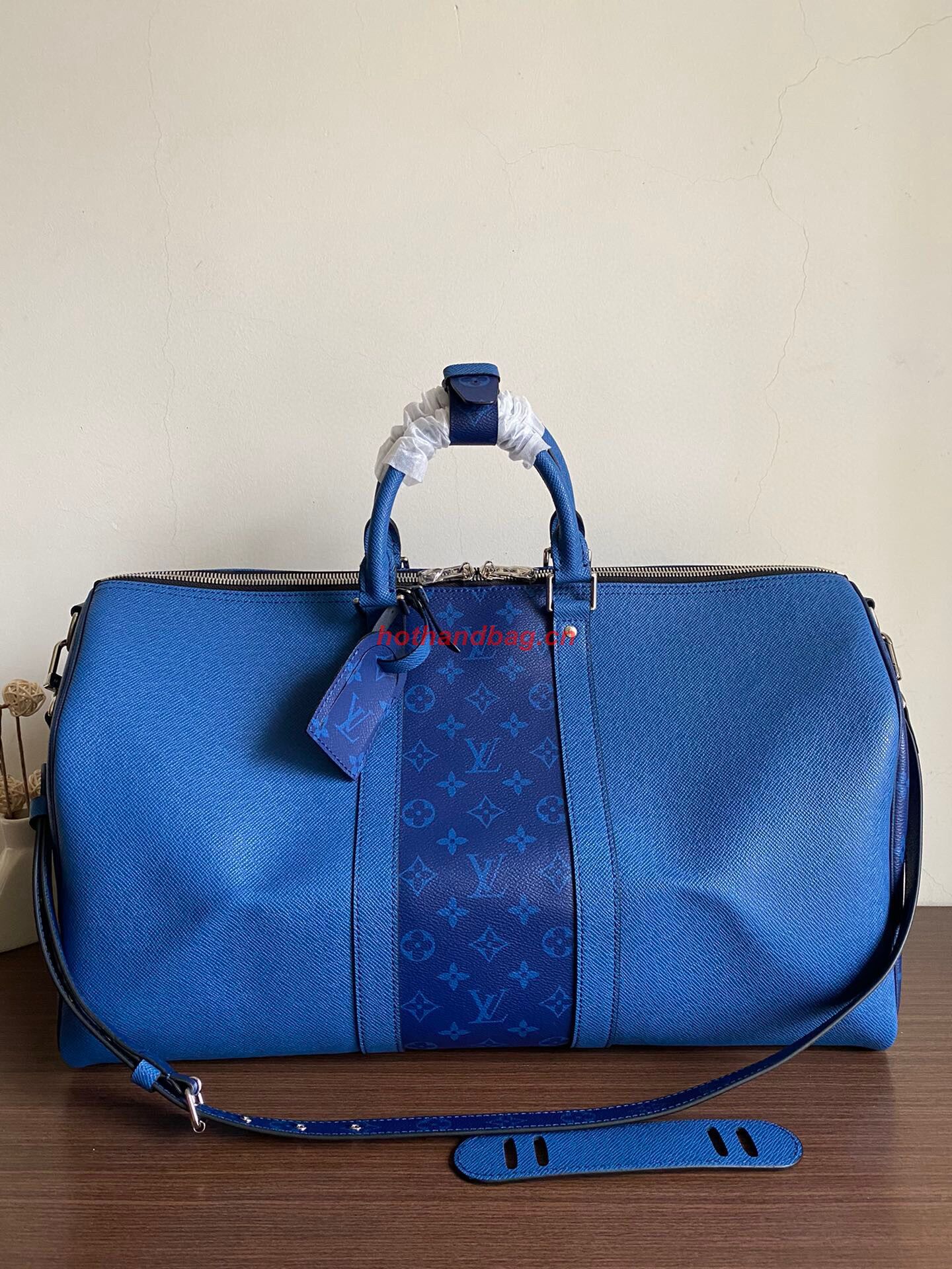 Louis Vuitton KEEPALL BANDOULIERE 50 M53766 Blue Louis Vuitton KEEPALL BANDOULIERE 50 M53766 Blue