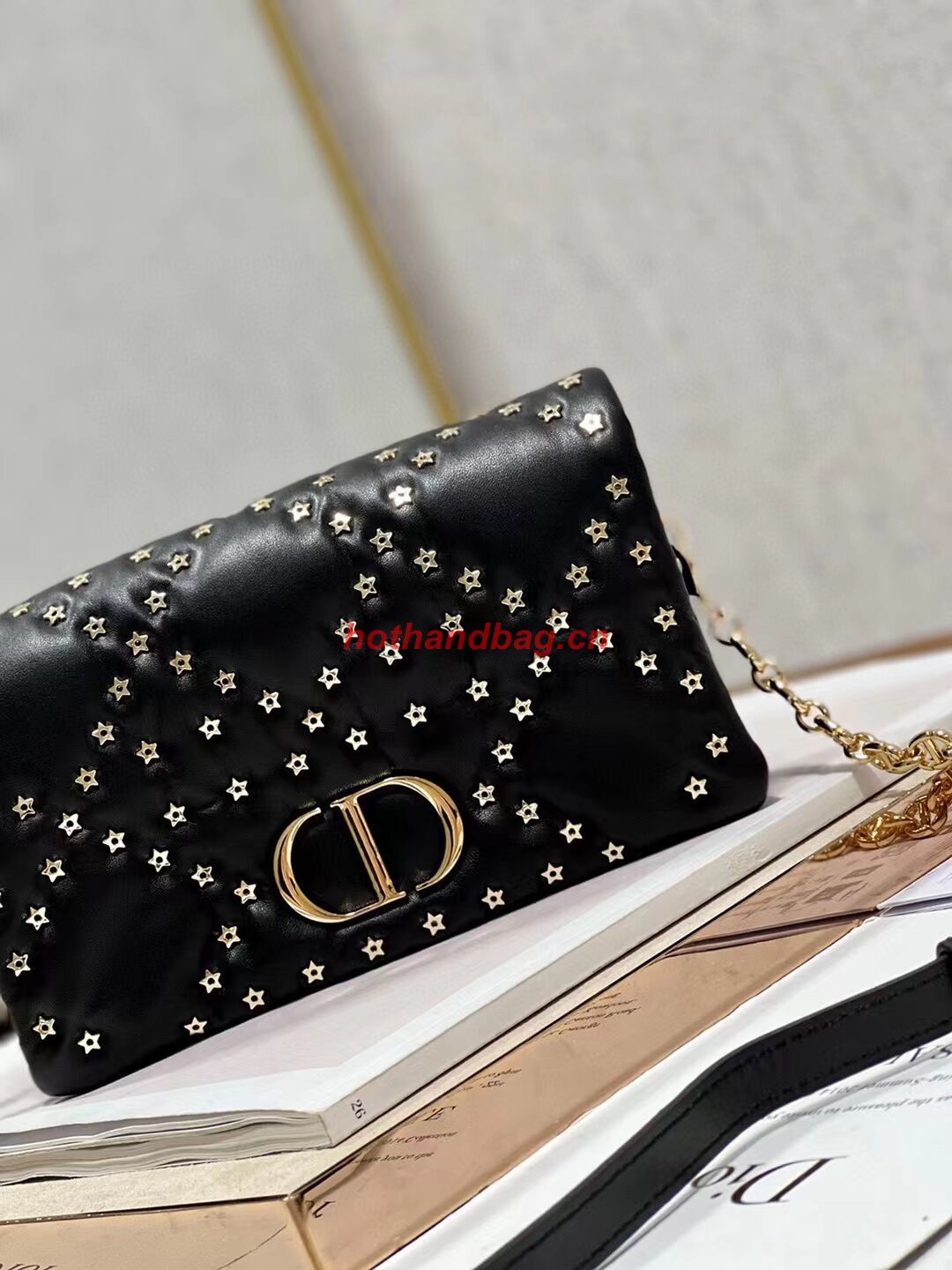 DIOR CARO MACROCANNAGE POUCH Macrocannage Calfskin with Star Motif S5135UNH black&gold DIOR CARO MACROCANNAGE POUCH Macrocannage Calfskin with Star Motif S5135UNH black&gold