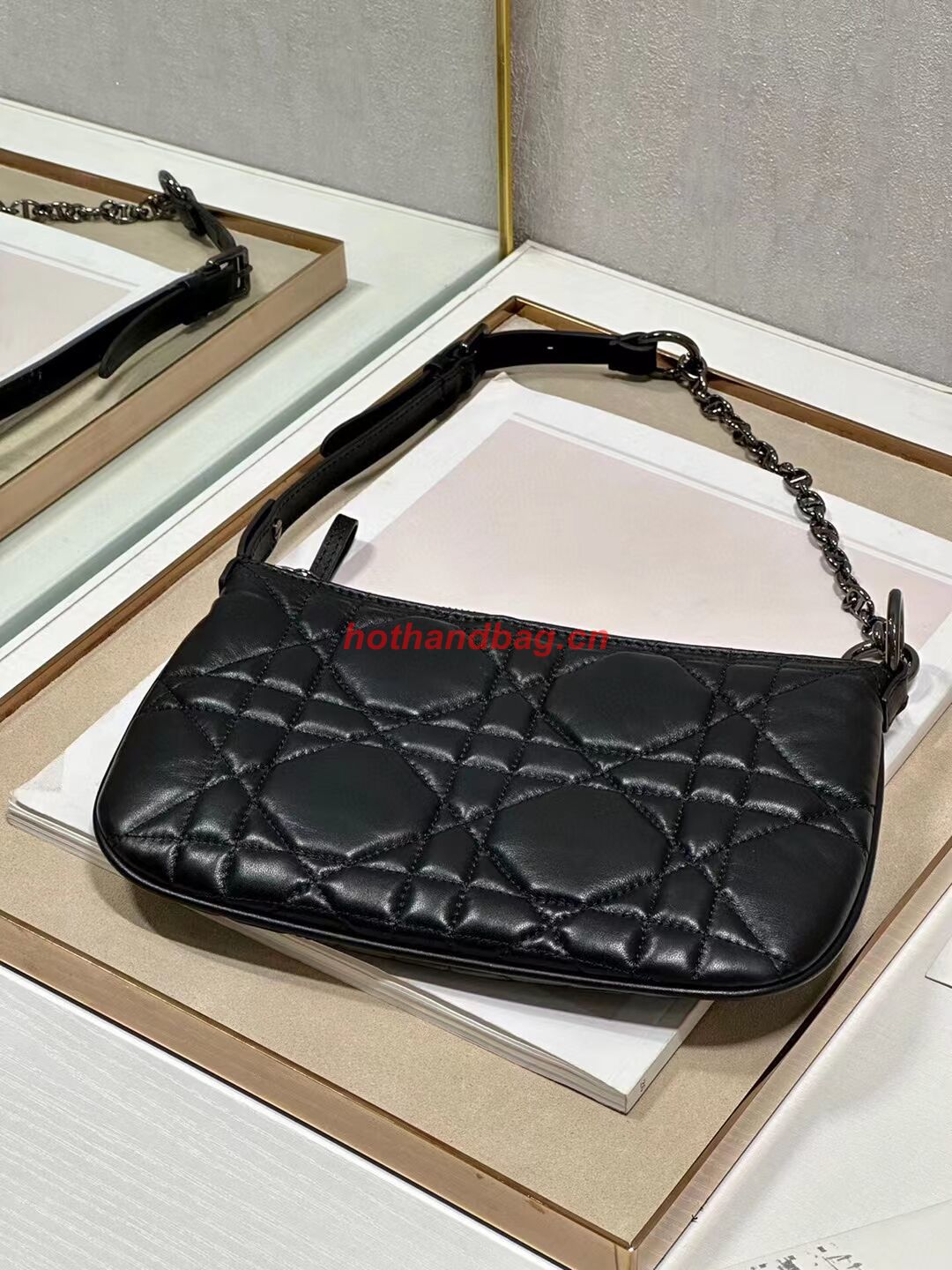 MINI DIOR CARO TULIP BAG Black Quilted Macrocannage Calfskin S5139B MINI DIOR CARO TULIP BAG Black Quilted Macrocannage Calfskin S5139B