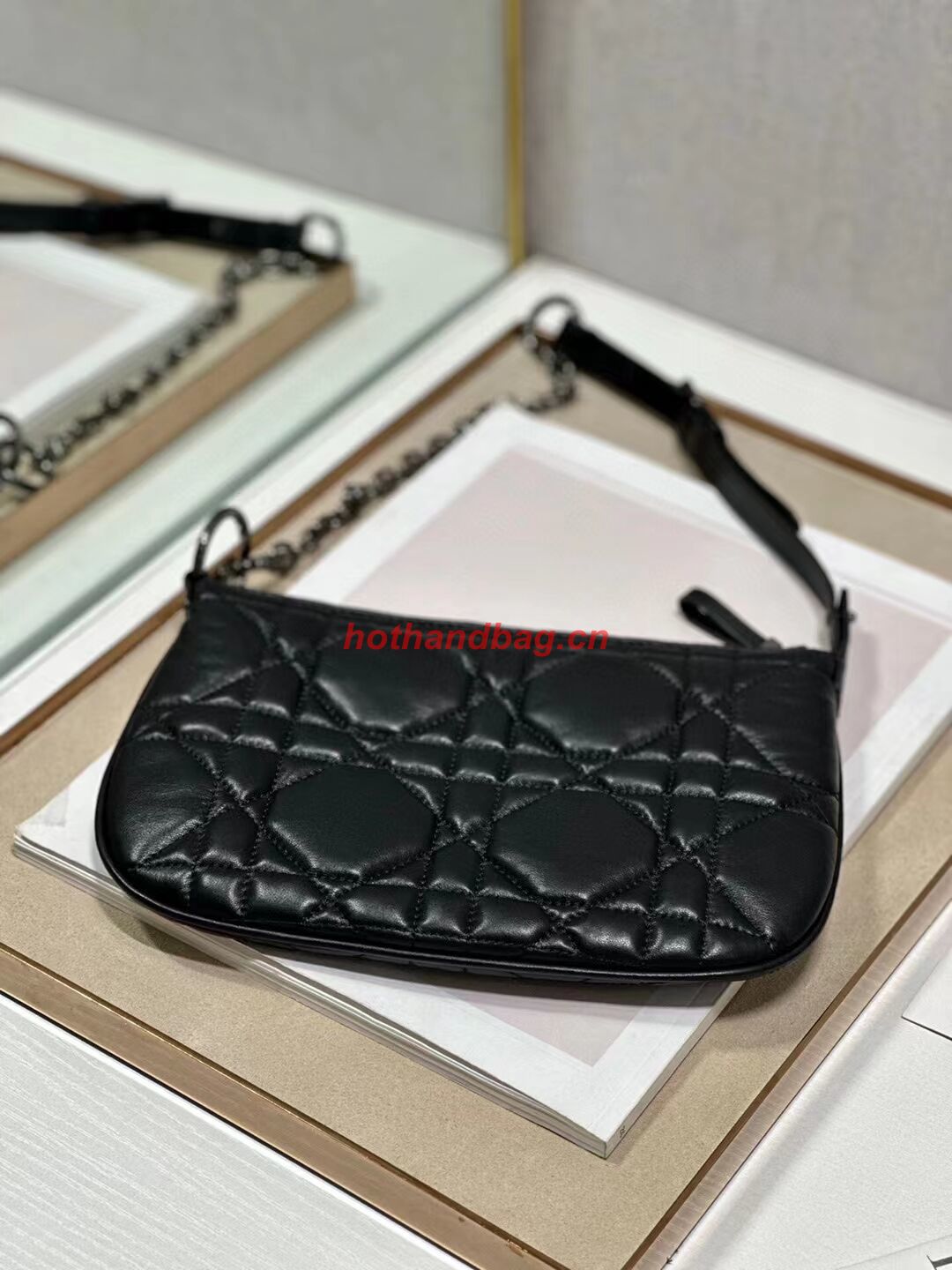 MINI DIOR CARO TULIP BAG Black Quilted Macrocannage Calfskin S5139B MINI DIOR CARO TULIP BAG Black Quilted Macrocannage Calfskin S5139B