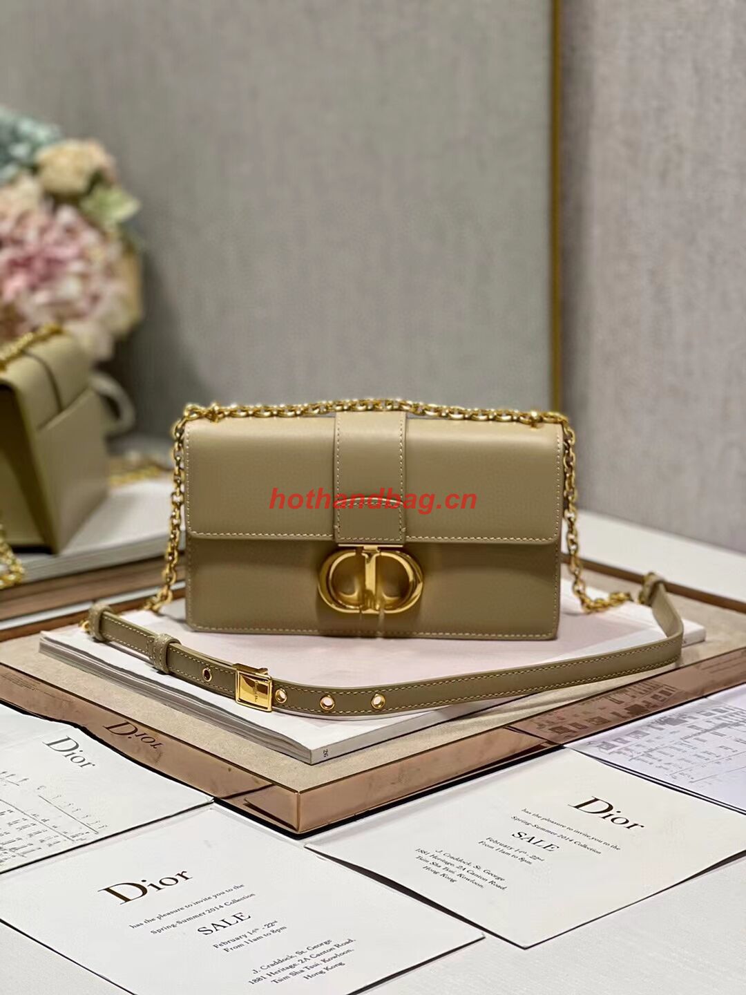 DIOR 30 MONTAIGNE EAST-WEST BAG WITH CHAIN Calfskin M9334 Hazelnut DIOR 30 MONTAIGNE EAST-WEST BAG WITH CHAIN Calfskin M9334 Hazelnut