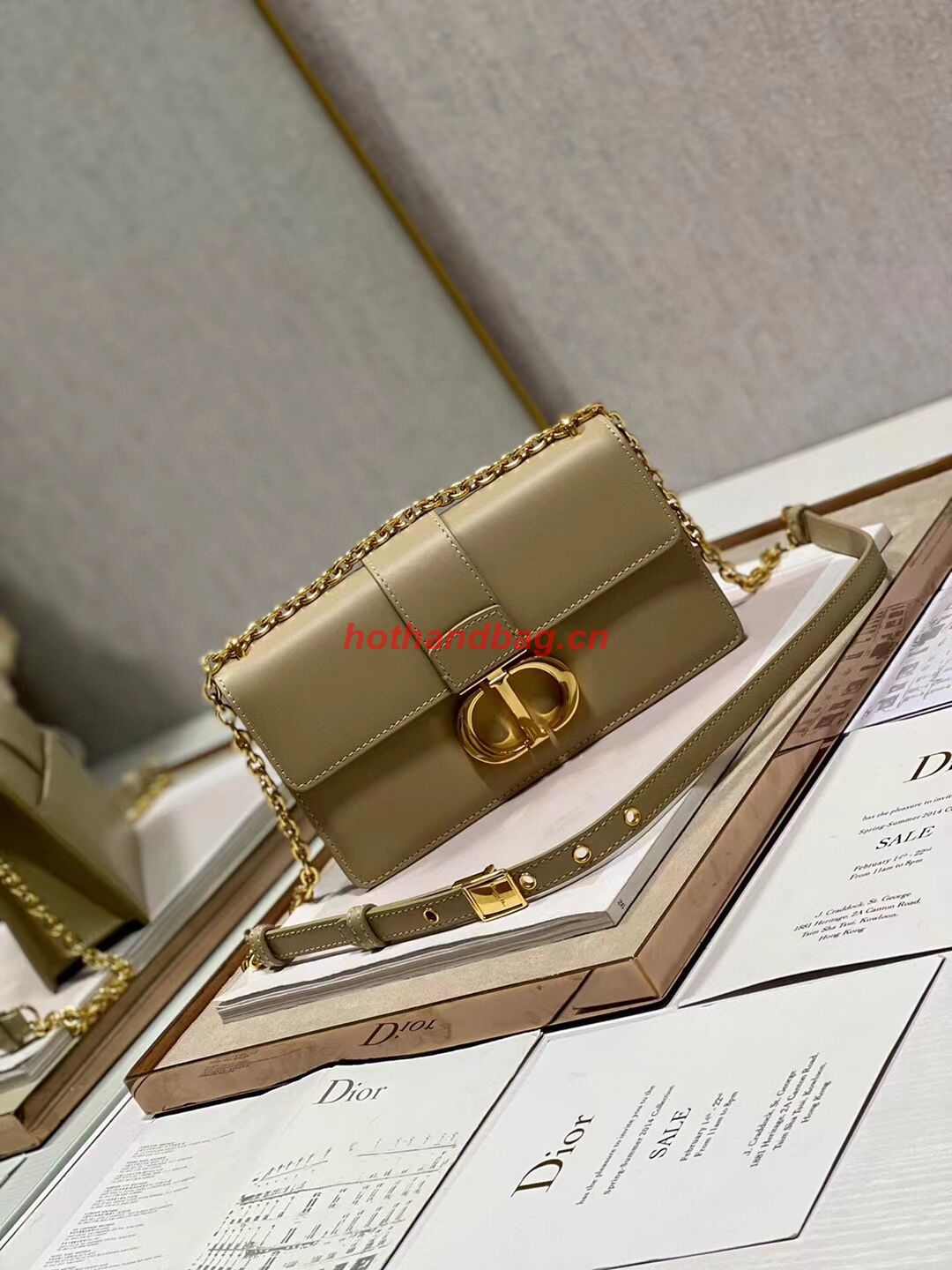 DIOR 30 MONTAIGNE EAST-WEST BAG WITH CHAIN Calfskin M9334 Hazelnut DIOR 30 MONTAIGNE EAST-WEST BAG WITH CHAIN Calfskin M9334 Hazelnut