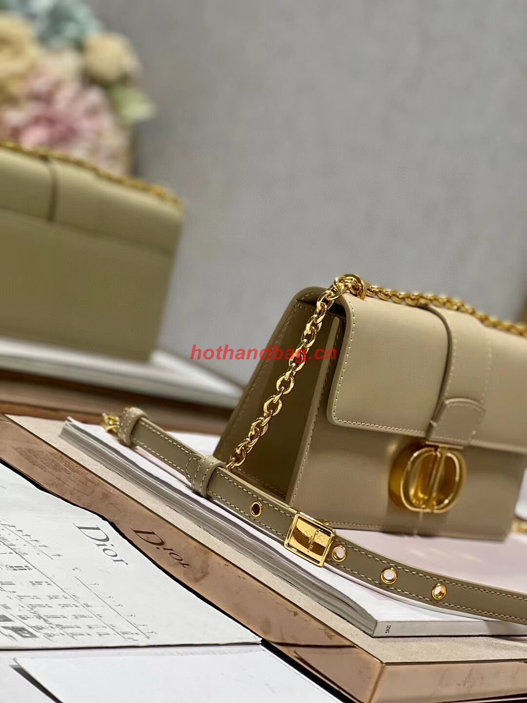 DIOR 30 MONTAIGNE EAST-WEST BAG WITH CHAIN Calfskin M9334 Hazelnut DIOR 30 MONTAIGNE EAST-WEST BAG WITH CHAIN Calfskin M9334 Hazelnut