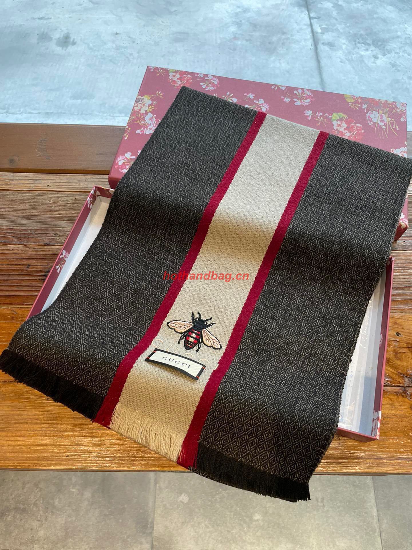 Gucci Scarf GG2357 Gucci Scarf GG2357