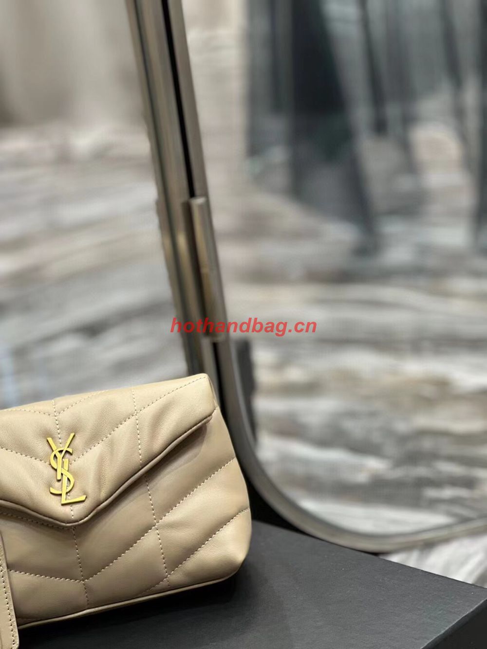 SAINT LAUREN PUFFER SMALL POUCH IN QUILTED LAMBSKIN 6508801 TAUPE&GOLD SAINT LAUREN PUFFER SMALL POUCH IN QUILTED LAMBSKIN 6508801 TAUPE&GOLD