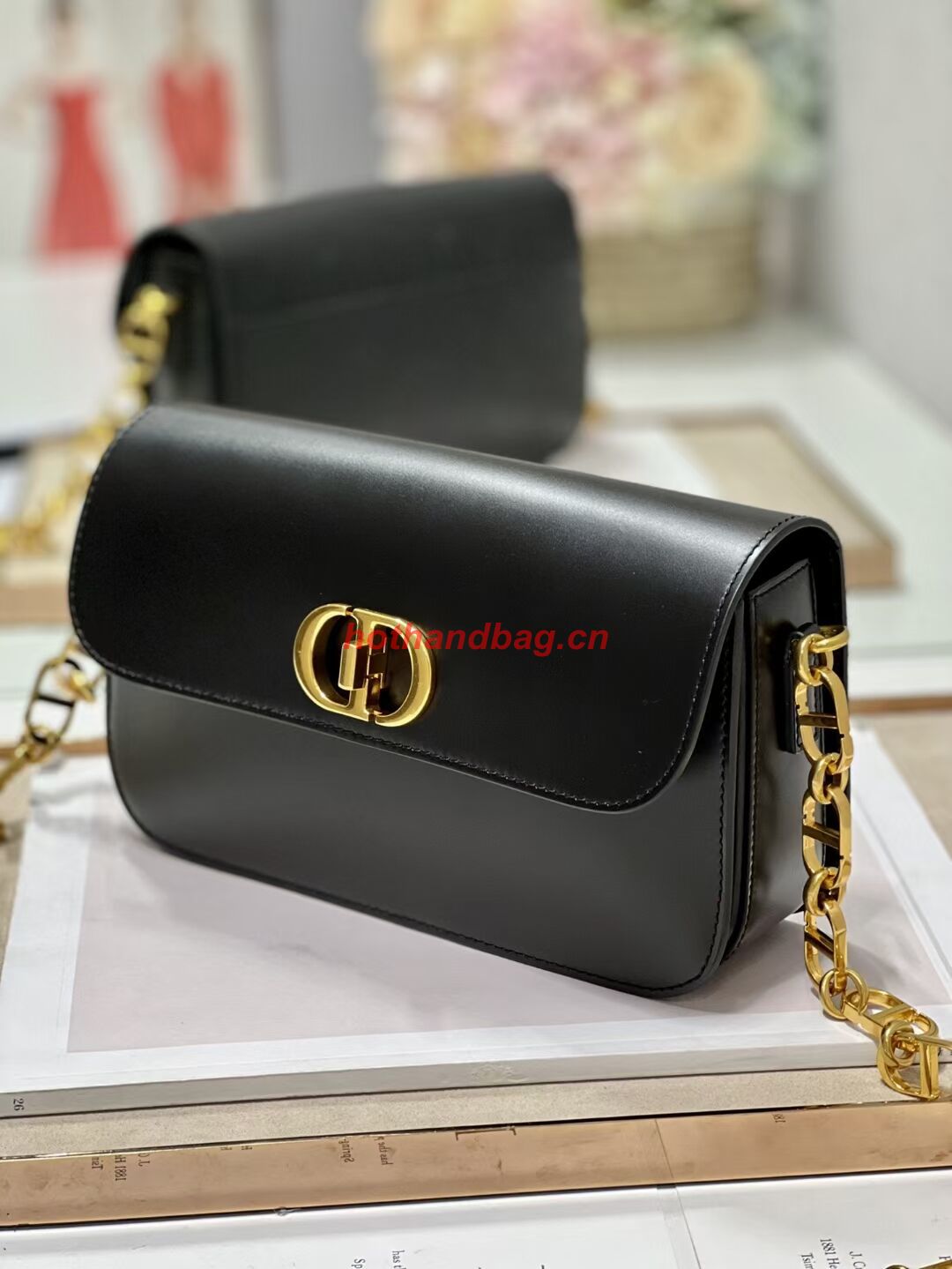 Dior 30 MONTAIGNE AVENUE BAG Dusty Box Calfskin M9260 BLACK Dior 30 MONTAIGNE AVENUE BAG Dusty Box Calfskin M9260 BLACK
