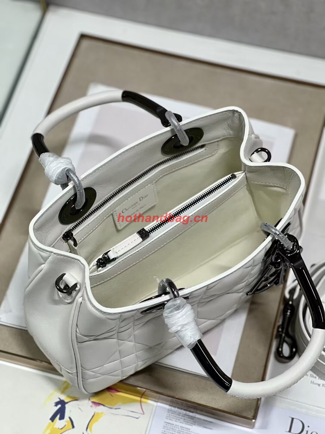 LADY DIOR TOP HANDLE MEDIUM BAG Latte Cannage Lambskin C9227 WHITE&BLACK LADY DIOR TOP HANDLE MEDIUM BAG Latte Cannage Lambskin C9227 WHITE&BLACK