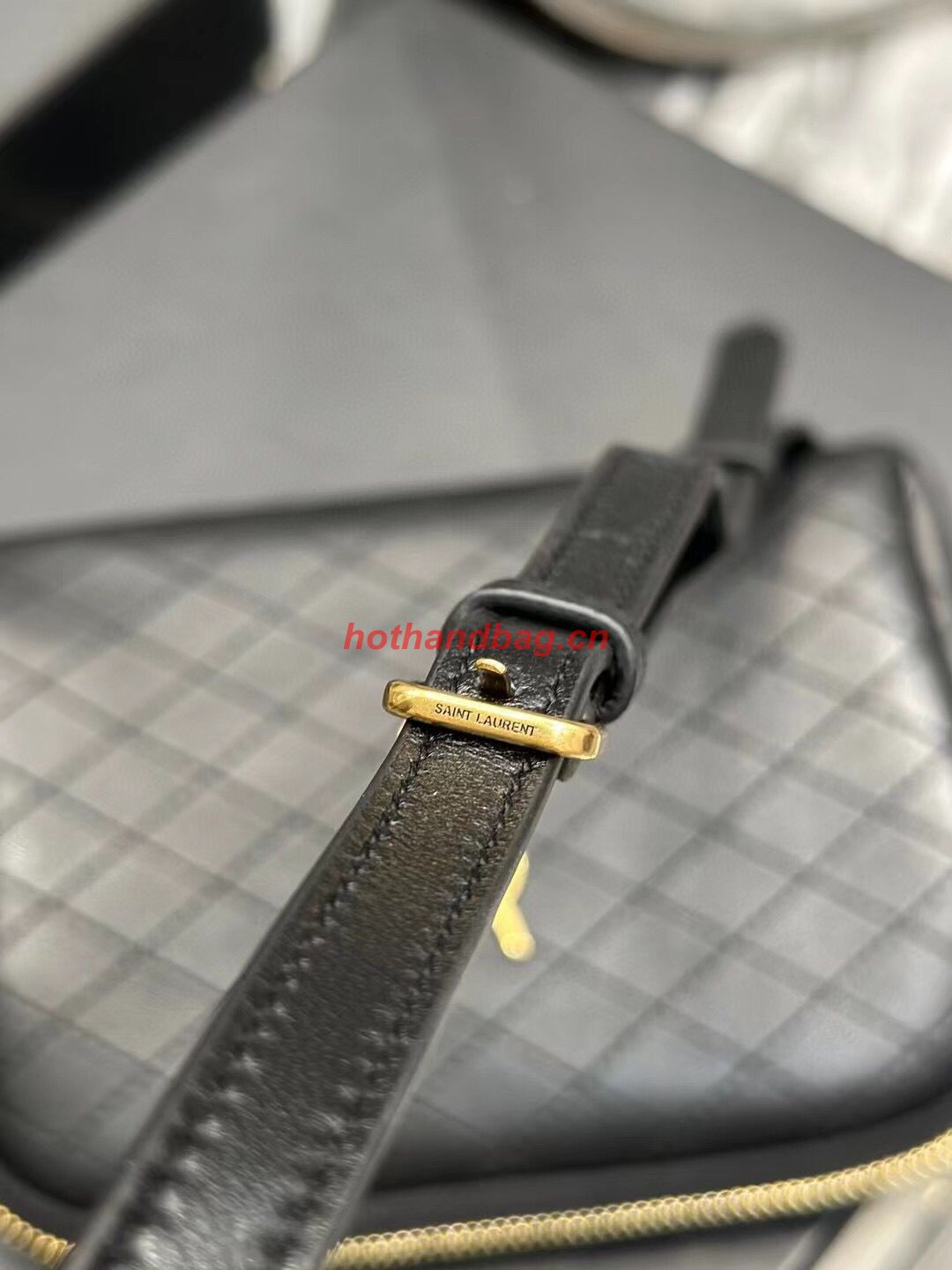 SAINT LAUREN GABY ZIPPED POUCH IN QUILTED LAMBSKIN 7336671 BLACK SAINT LAUREN GABY ZIPPED POUCH IN QUILTED LAMBSKIN 7336671 BLACK