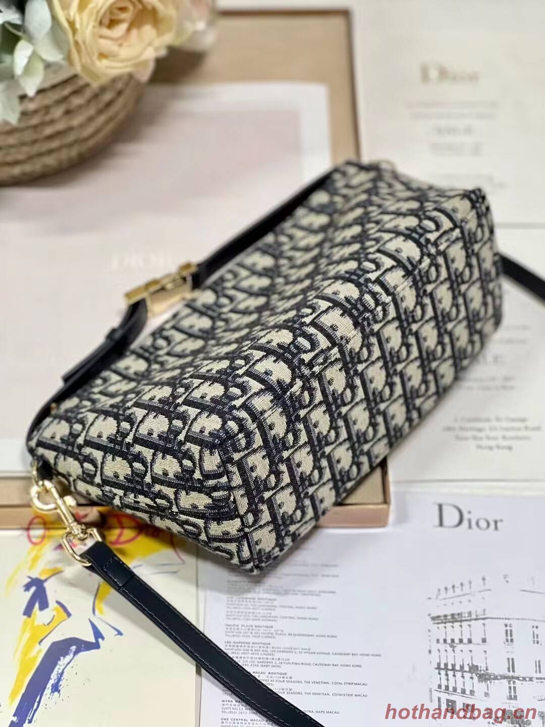 MEDIUM DIORTRAVEL NOMAD POUCH Oblique Jacquard S5554O blue MEDIUM DIORTRAVEL NOMAD POUCH Oblique Jacquard S5554O blue