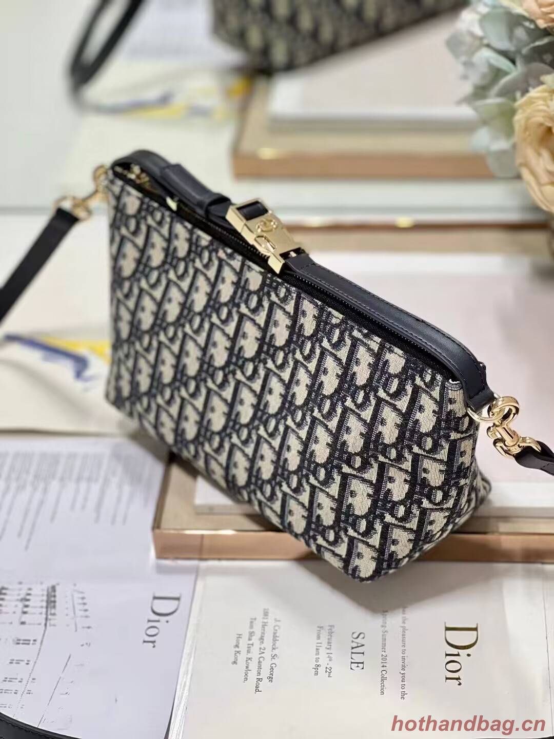 MEDIUM DIORTRAVEL NOMAD POUCH Oblique Jacquard S5554O blue MEDIUM DIORTRAVEL NOMAD POUCH Oblique Jacquard S5554O blue