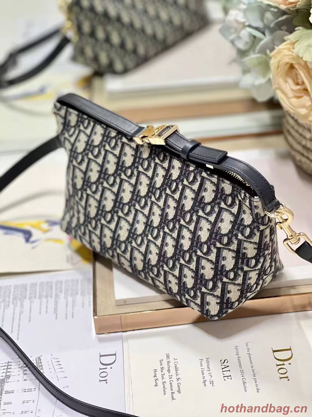 MEDIUM DIORTRAVEL NOMAD POUCH Oblique Jacquard S5554O blue MEDIUM DIORTRAVEL NOMAD POUCH Oblique Jacquard S5554O blue