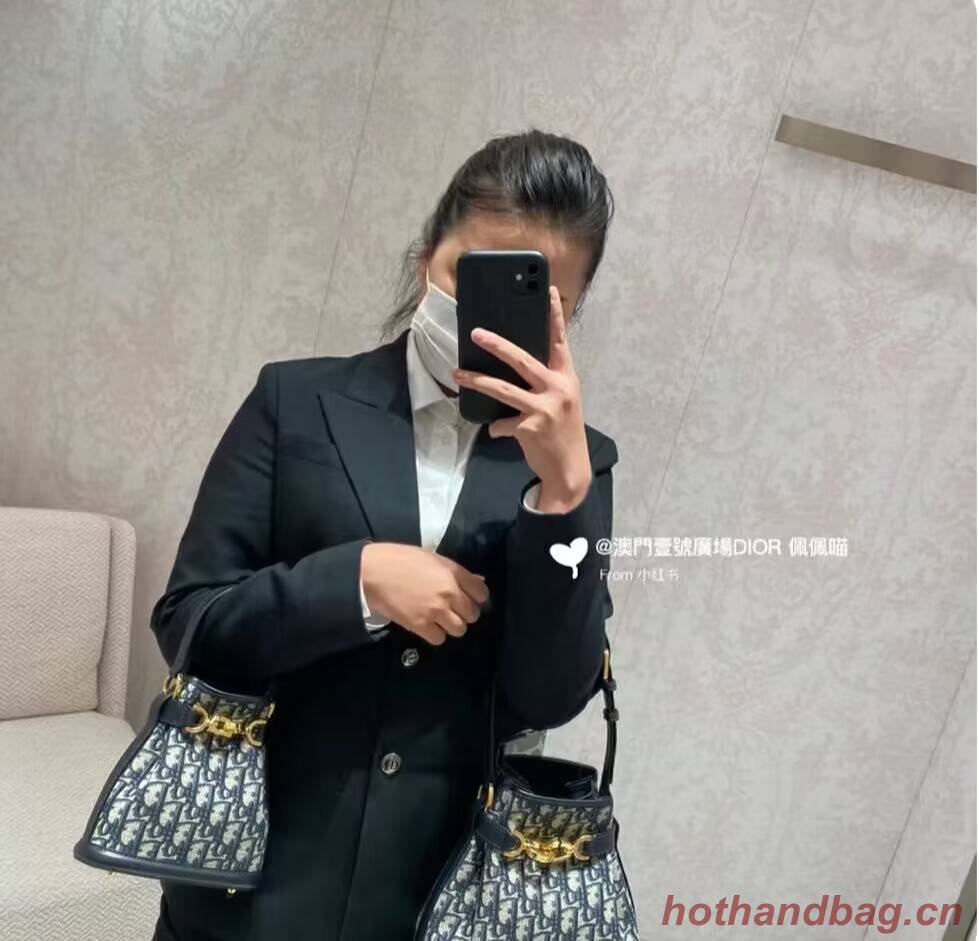 MEDIUM CEST DIOR BAG Blue Dior Oblique Jacquard M2271UTZQ MEDIUM CEST DIOR BAG Blue Dior Oblique Jacquard M2271UTZQ