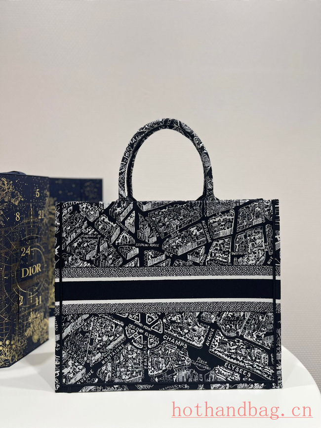 LARGE DIOR BOOK TOTE Black and White Plan de Paris Embroidery M1286ZOMP LARGE DIOR BOOK TOTE Black and White Plan de Paris Embroidery M1286ZOMP