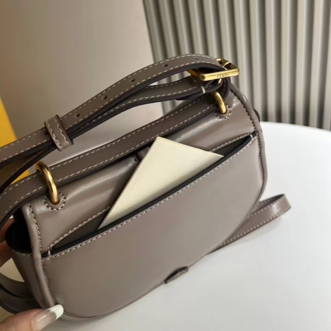 Fendi Cmon Mini leather bag 8BS082 Dove gray Fendi Cmon Mini leather bag 8BS082 Dove gray