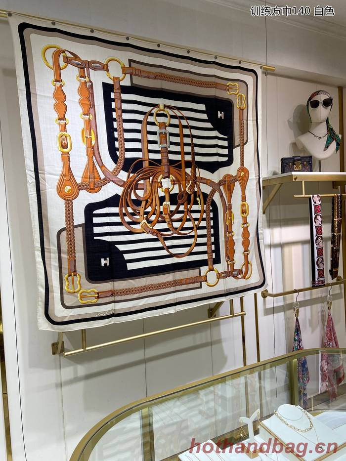 Hermes Scarf HEC00700 Hermes Scarf HEC00700