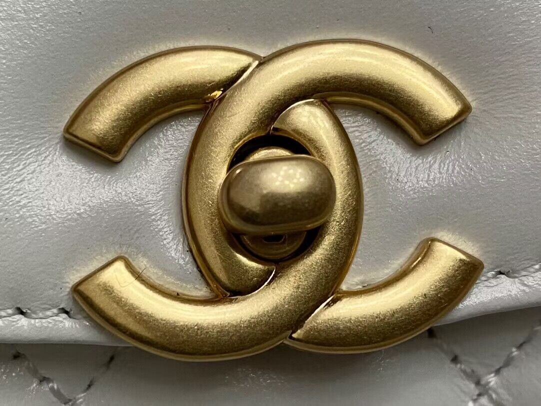 Chanel 23k Vintage Kelly Original Leather Top Handle Bag AS4416 White Chanel 23k Vintage Kelly Original Leather Top Handle Bag AS4416 White