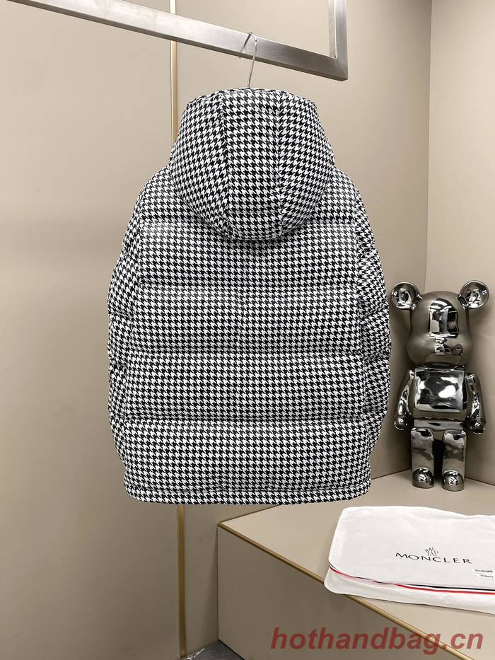 Moncler Top Quality Couple Down Coat MOY00213 Moncler Top Quality Couple Down Coat MOY00213