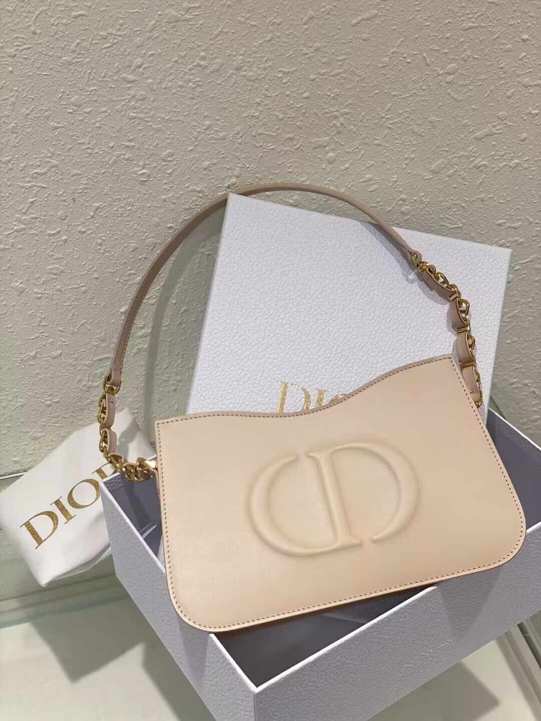 Dior CD SIGNATURE MINI BAG Beige Calfskin with Embossed CD Signature C02229A Dior CD SIGNATURE MINI BAG Beige Calfskin with Embossed CD Signature C02229A