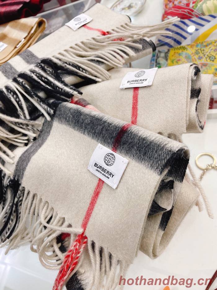 Burberry Scarf BBC00137 Burberry Scarf BBC00137