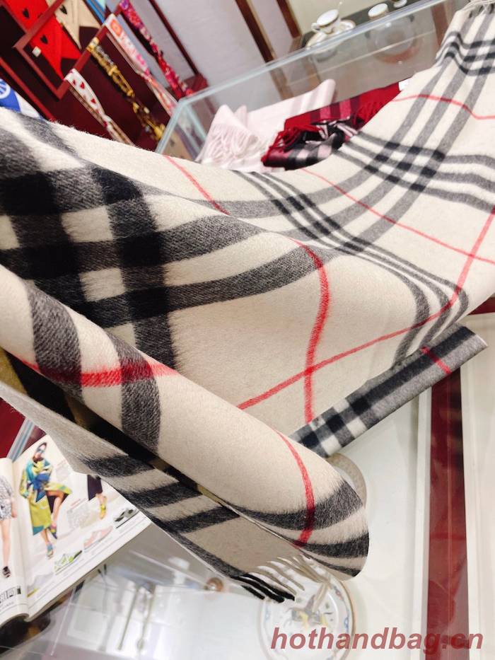 Burberry Scarf BBC00137 Burberry Scarf BBC00137