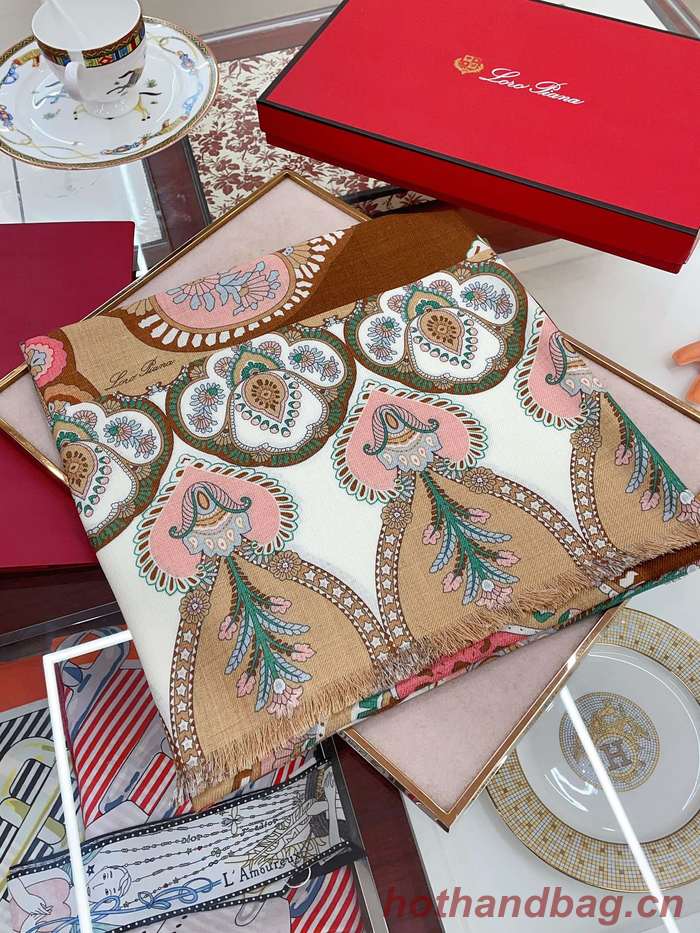 Loro Piana Scarf LPC00020 Loro Piana Scarf LPC00020