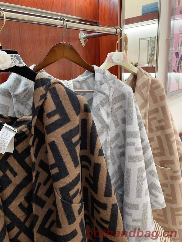 Fendi Cloak FDC00106 Fendi Cloak FDC00106