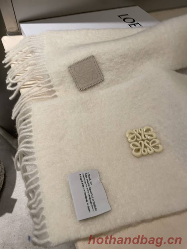 Loewe Scarf LOC00016 Loewe Scarf LOC00016