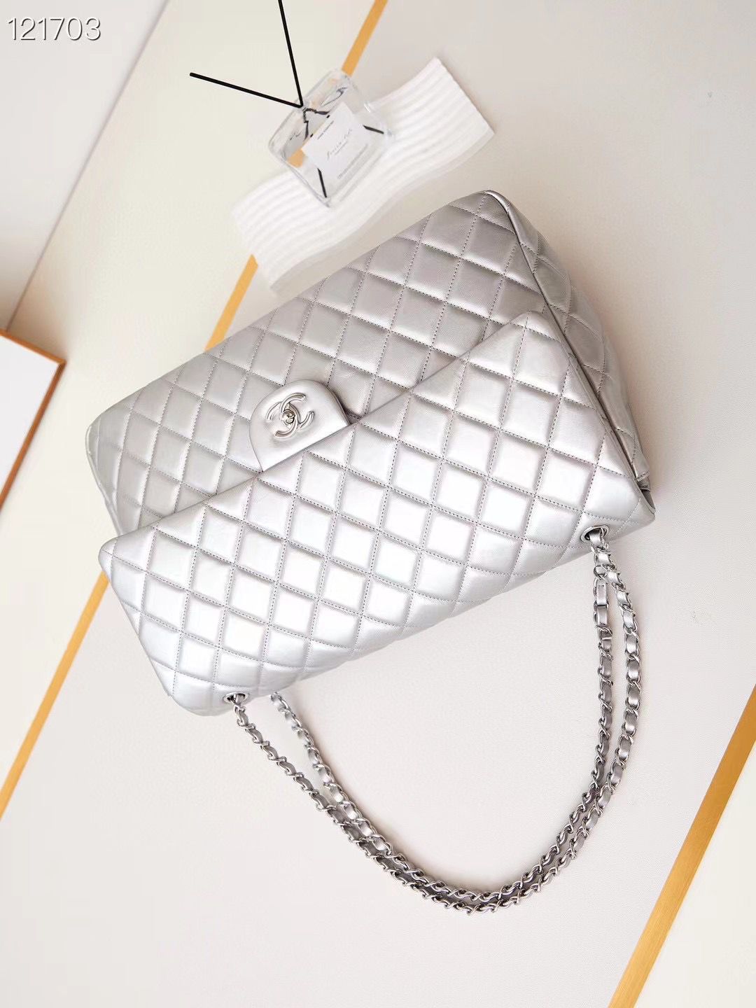 Chanel LARGE 2.55 HANDBAG AS4661 Silver Chanel LARGE 2.55 HANDBAG AS4661 Silver