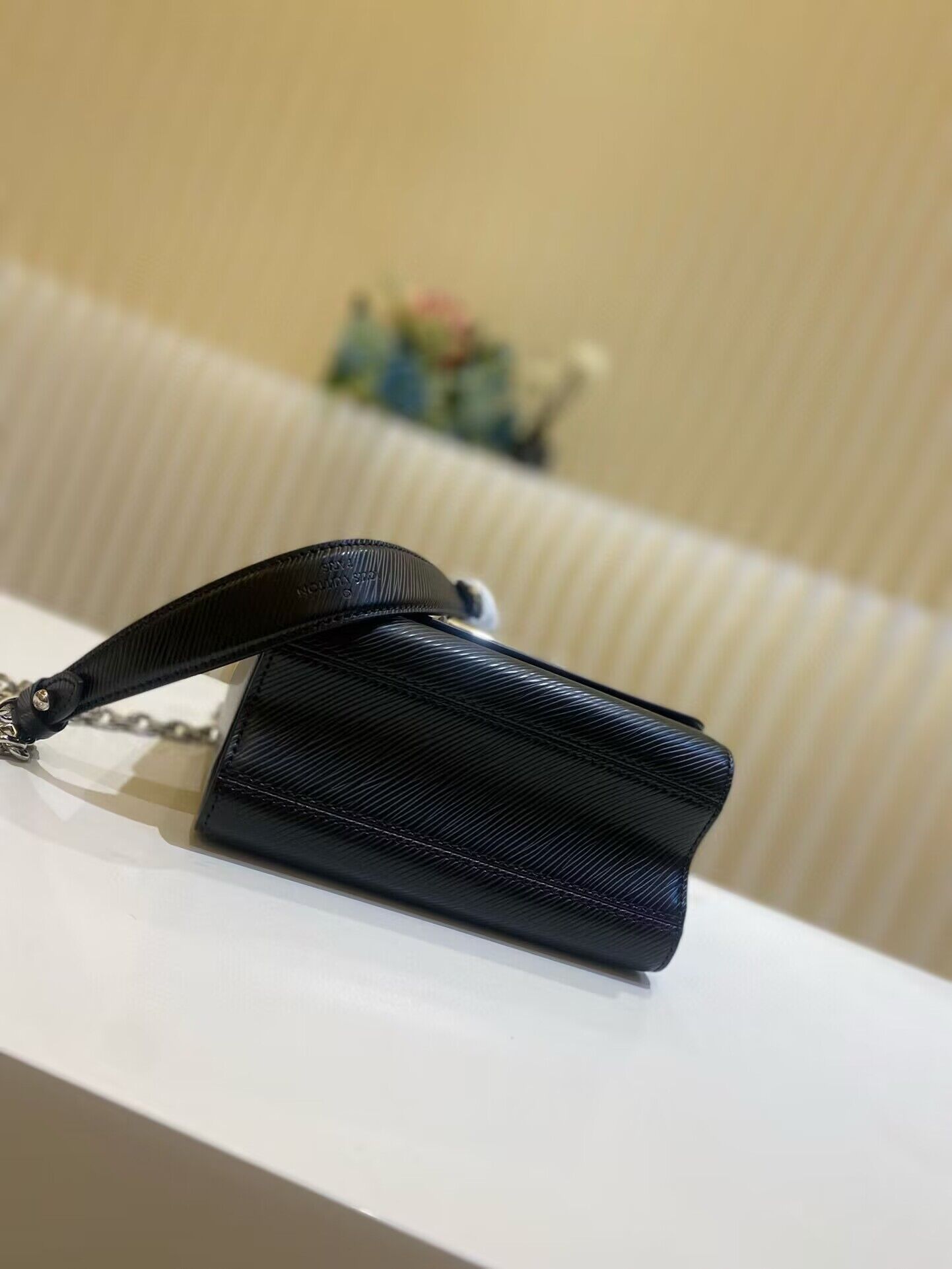 Louis Vuitton Epi Leather Twist PM M21119 Black Silver-Tone Louis Vuitton Epi Leather Twist PM M21119 Black Silver-Tone