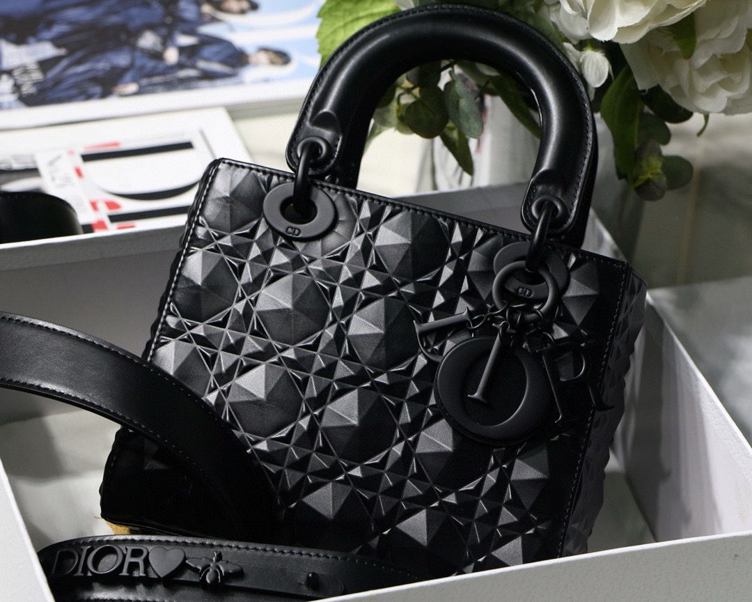 SMALL LADY DIOR BAG Cannage Calfskin M6004 black SMALL LADY DIOR BAG Cannage Calfskin M6004 black