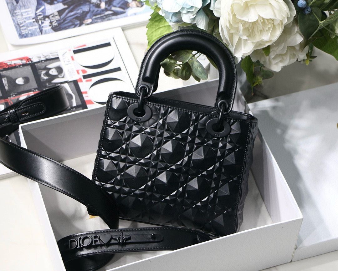 SMALL LADY DIOR BAG Cannage Calfskin M6004 black SMALL LADY DIOR BAG Cannage Calfskin M6004 black