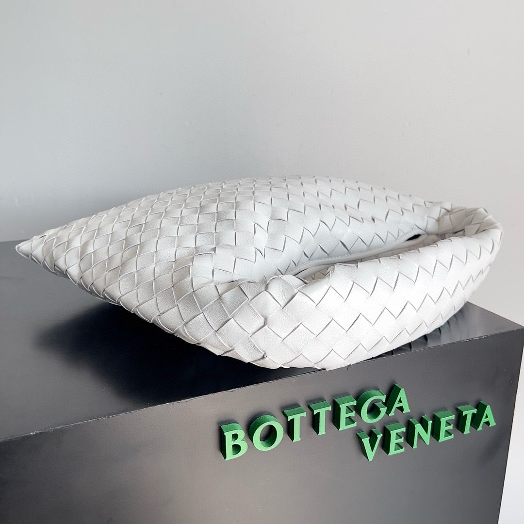Bottega Veneta Medium Hop Original Leather Bag 763966 White Bottega Veneta Medium Hop Original Leather Bag 763966 White