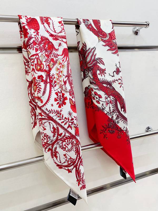 Gucci Scarf GUC00337 Gucci Scarf GUC00337