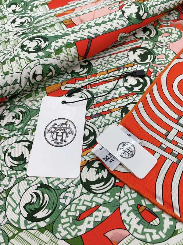 Hermes Scarf HEC00945 Hermes Scarf HEC00945