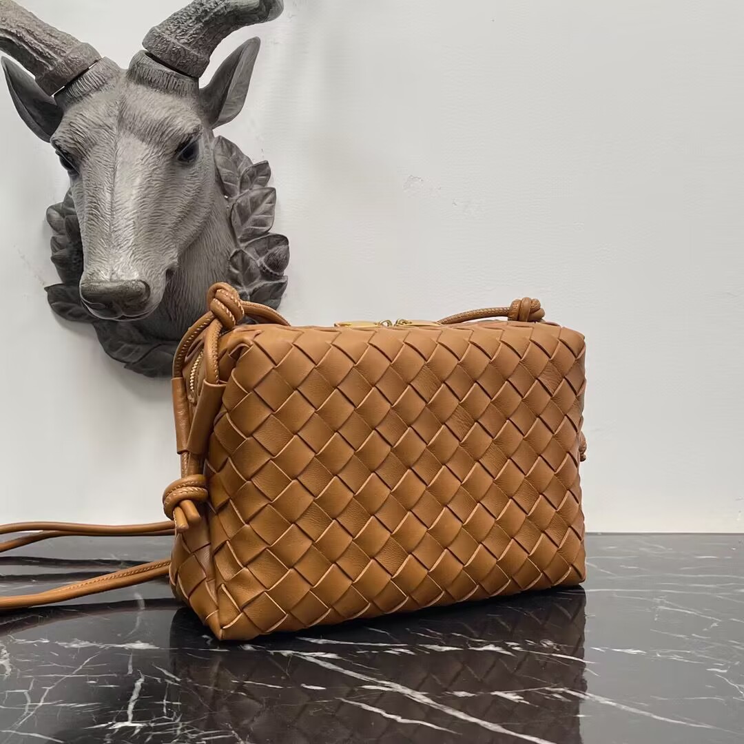 Bottega Veneta Small intrecciato leather cross-body bag 680255 Brown Bottega Veneta Small intrecciato leather cross-body bag 680255 Brown