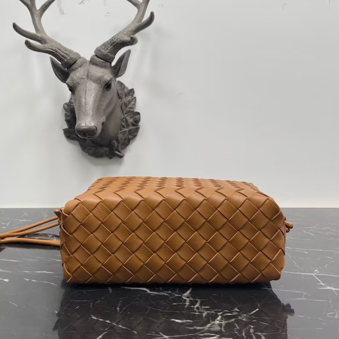 Bottega Veneta Small intrecciato leather cross-body bag 680255 Brown Bottega Veneta Small intrecciato leather cross-body bag 680255 Brown