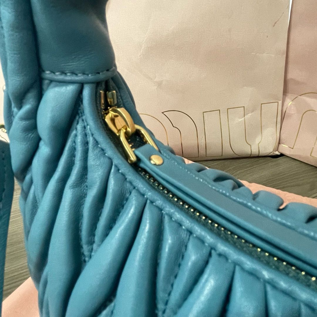 Miu Miu Wander Matelasse Original Sheepskin Bag 5BC125 Blue Miu Miu Wander Matelasse Original Sheepskin Bag 5BC125 Blue