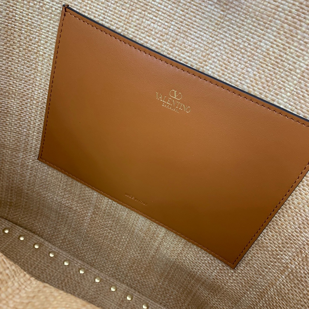 VALENTINO VLOGO SIGNATURE RAFFIA Shoulder Bag 0660 brown VALENTINO VLOGO SIGNATURE RAFFIA Shoulder Bag 0660 brown