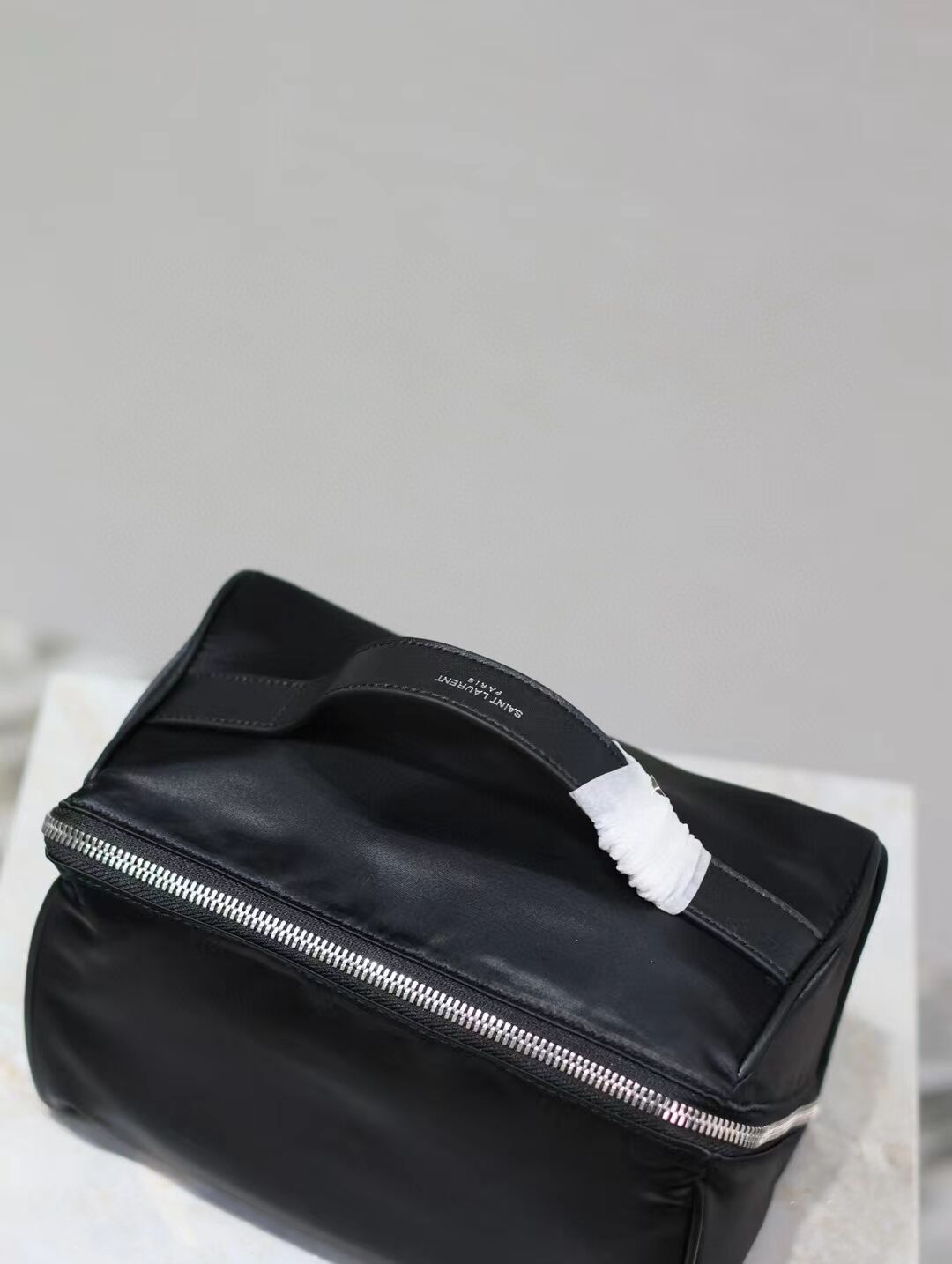 SAINT LAURENT GABY VANITY BAG IN LAMBSKIN Y875317-1 black SAINT LAURENT GABY VANITY BAG IN LAMBSKIN Y875317-1 black