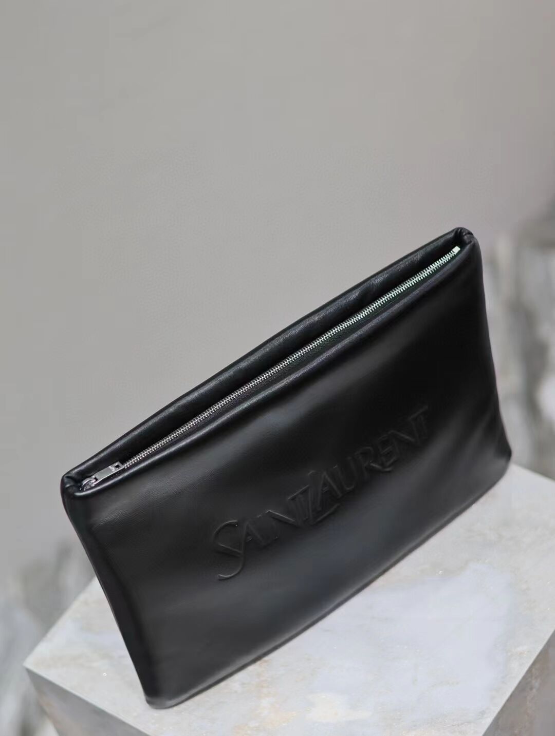 SAINT LAURENT CALYPSO LARGE POUCH IN LAMBSKIN 778943-1 black SAINT LAURENT CALYPSO LARGE POUCH IN LAMBSKIN 778943-1 black