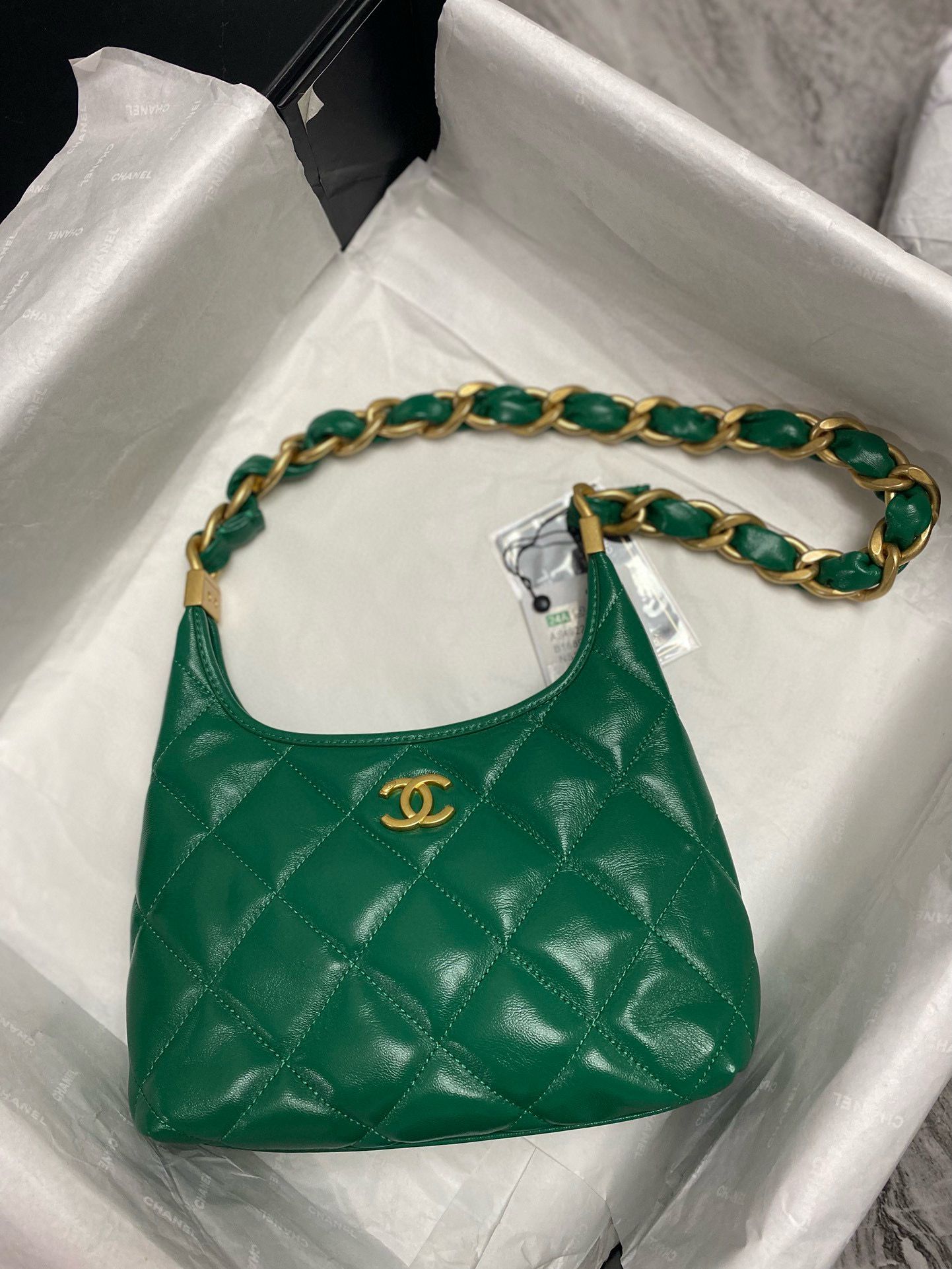 Chanel 24A Original Leather Hobo Bag AS4922 AS4923 Green Chanel 24A Original Leather Hobo Bag AS4922 AS4923 Green