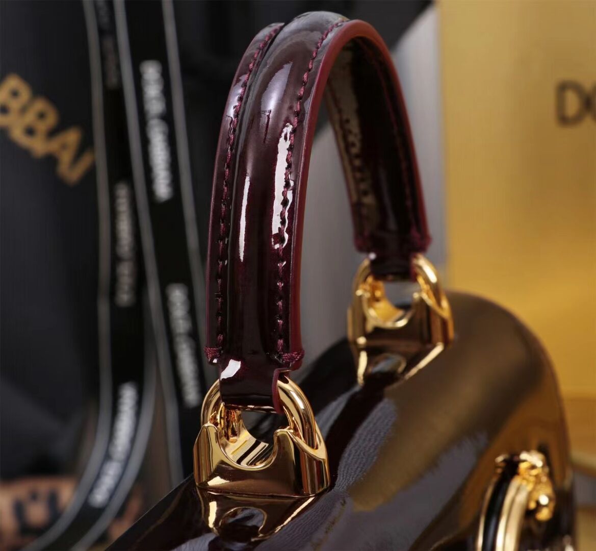 Dolce & Gabbana Patent leather Shoulder Bag G6504 Burgundy Dolce & Gabbana Patent leather Shoulder Bag G6504 Burgundy