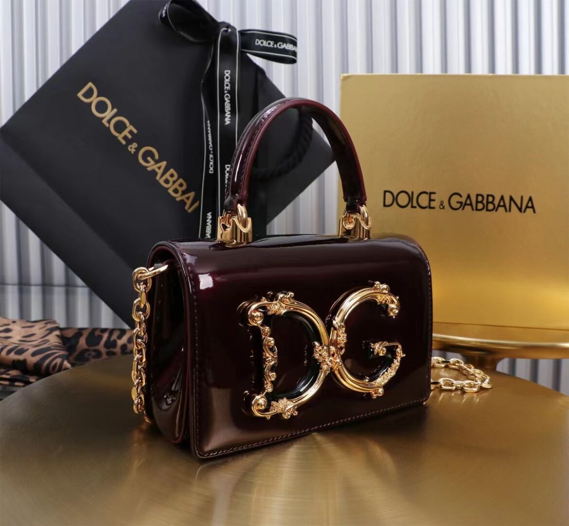 Dolce & Gabbana Patent leather Shoulder Bag G6504 Burgundy Dolce & Gabbana Patent leather Shoulder Bag G6504 Burgundy