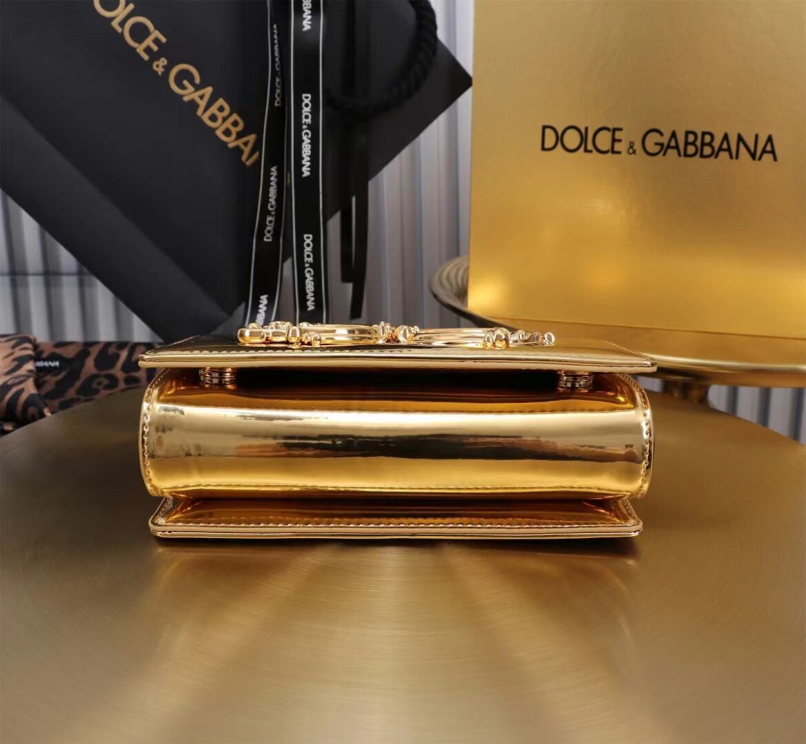 Dolce & Gabbana Patent leather Shoulder Bag G6504 gold Dolce & Gabbana Patent leather Shoulder Bag G6504 gold